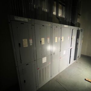 Eaton 480/277V 800 Amp Main Circuit Breaker Primary with Distribution Panels